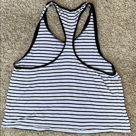 AE Tank - Picture 2 of 2